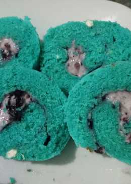 Bolu Gulung Kukus (Blueberry flavor)