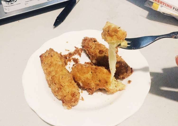 gambar untuk resep Mozarella Sticks - Keto Friendly