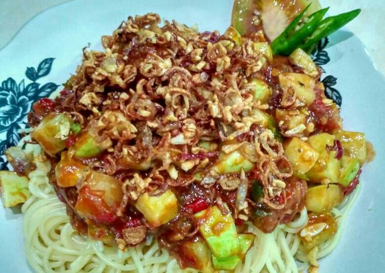 Resep Spagetti Timun Saos Tiram Karya Rovika Agustiana