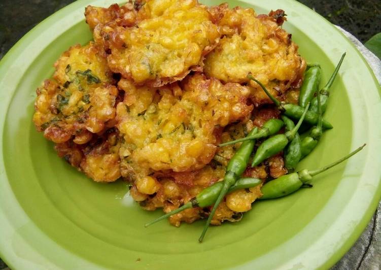 Resep Perkedel Jagung tanpa telur oleh Dapur Iyek Cookpad