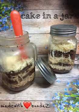 Cake in a jar