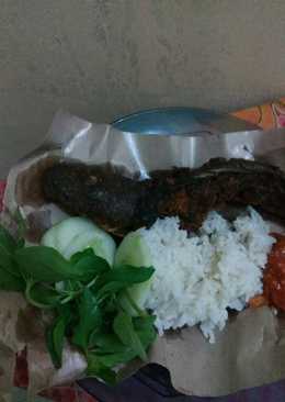 Pecel Lele sambal dadak ala Sunda