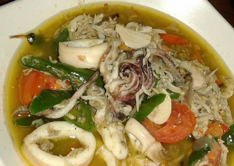 Resep Tumis  cumi basah cabe  ijo  mix teri  medan supper hot 