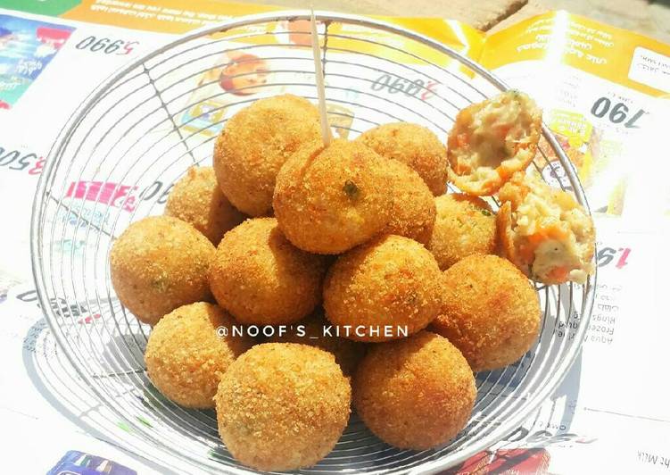 gambar untuk cara membuat Bitterballen mini isi Ayam +wortel