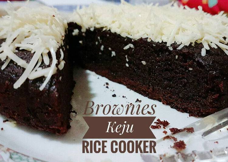 bahan dan cara membuat Brownies Keju Rice Cooker