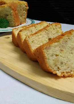 Banana sponge cake