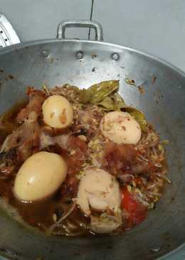 Semur ayam dan telur