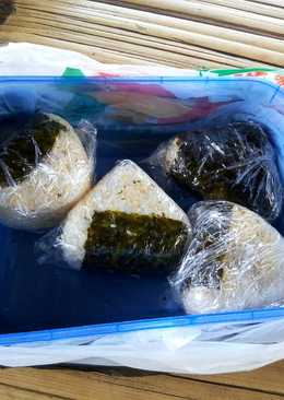 Homemade Onigiri (Nasi Kepal Jepang)