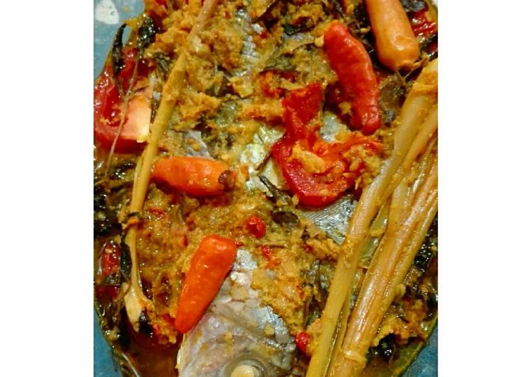 gambar untuk cara membuat Ikan Mujaer Bumbu Kuning