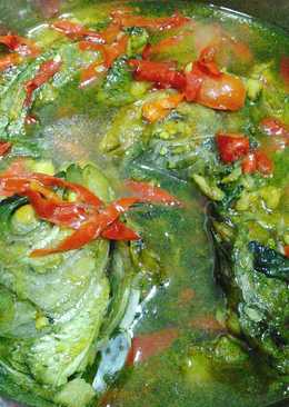 Kepala Ikan Gurameh Bumbu Kuning
