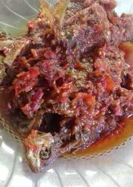 Ikan kembung mandi bumbu balado