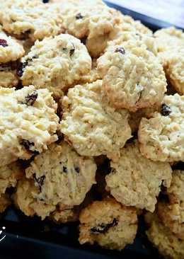 Crunchy Oatmeal Cookies