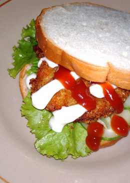 Chicken burger roti tawar