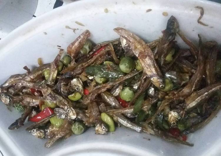 gambar untuk resep makanan Tumis teri pete tekokak