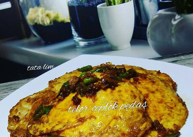 Telor Ceplok Pedas
