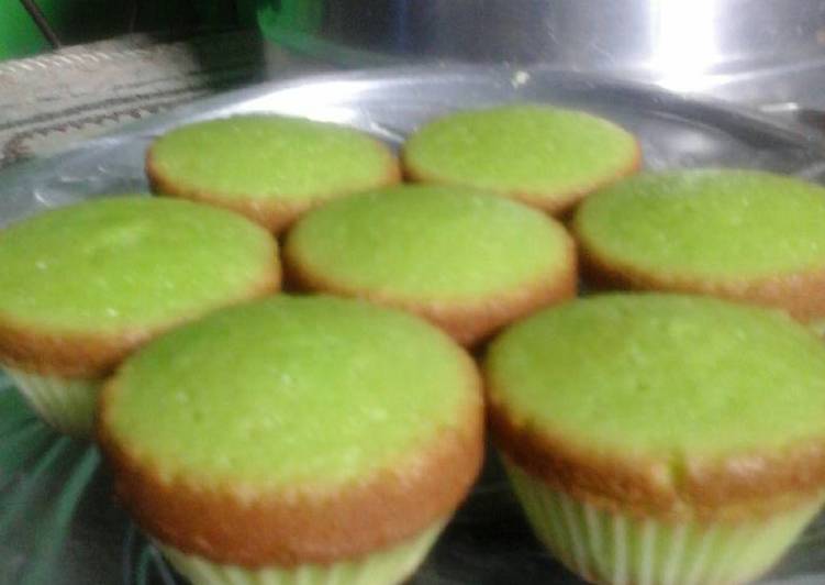 cara membuat Cup cake pandan