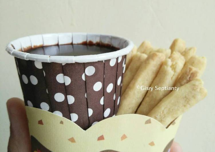 gambar untuk resep makanan Pocky Homemade / Biskuit Stick Celup Coklat