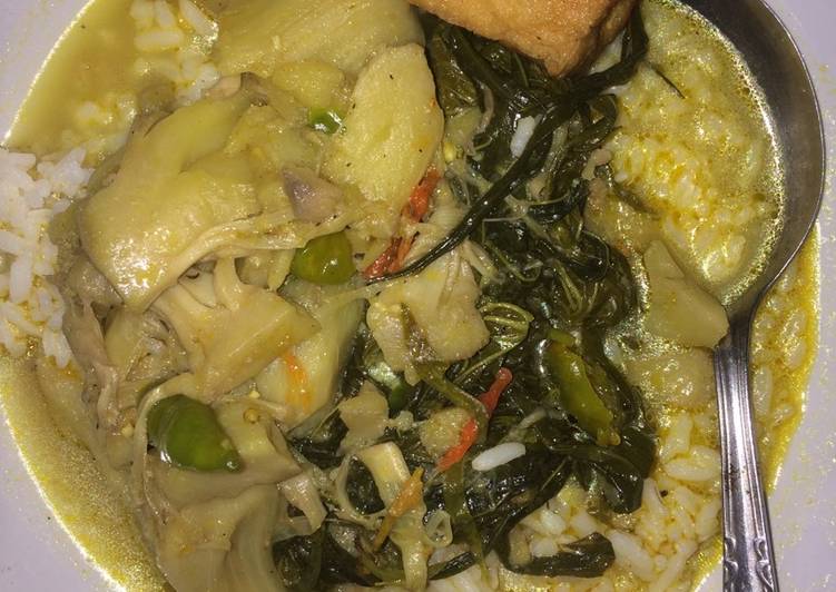 gambar untuk cara membuat Gulai nangka daun singkong