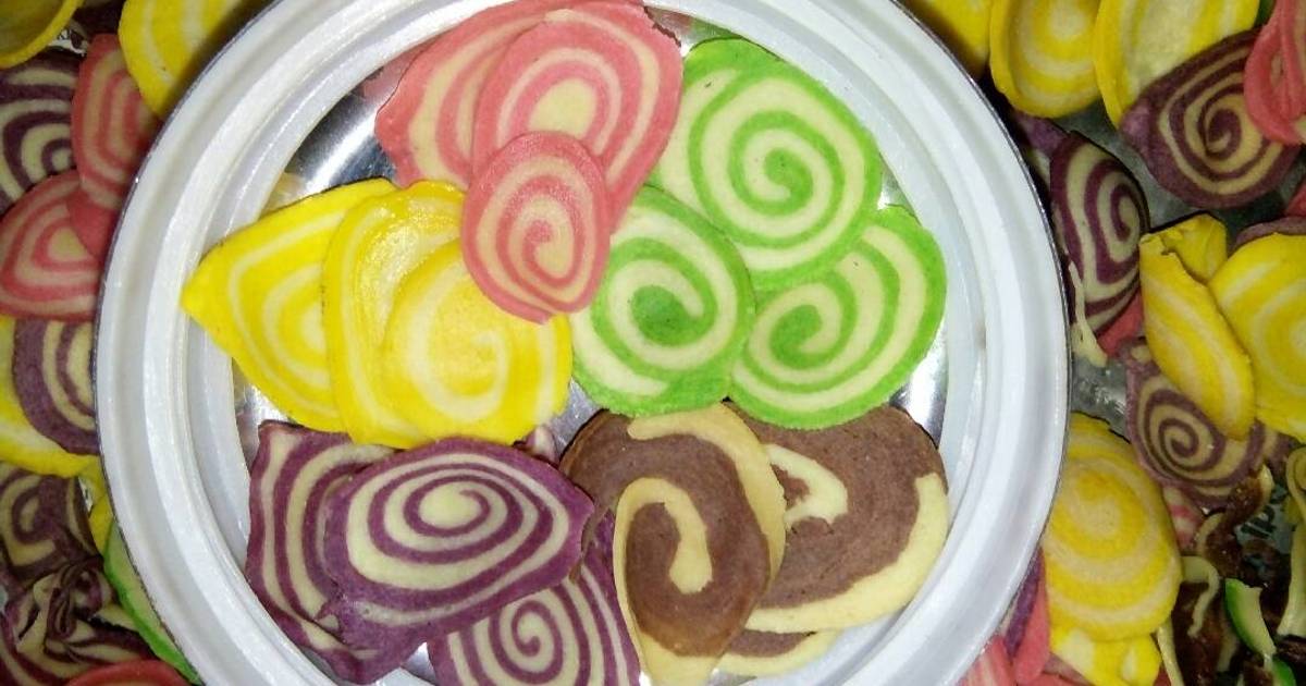 Resep Kuping gajah rainbow oleh Nidnudd Cookpad