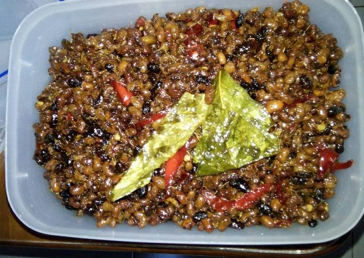 Resep Petis kacang tholo/kacang tunggak oleh Anik 
