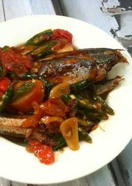 Tumis Ikan Keranjang/Ikan Pindang