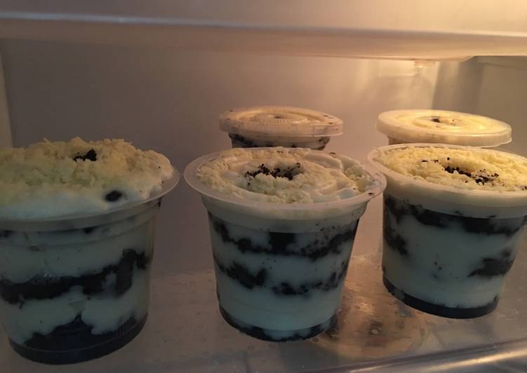 cara membuat Cheesecake lumer oreo ala Vivie