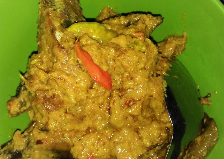 cara membuat Ikan tongkol Rebus Sambal Rujak