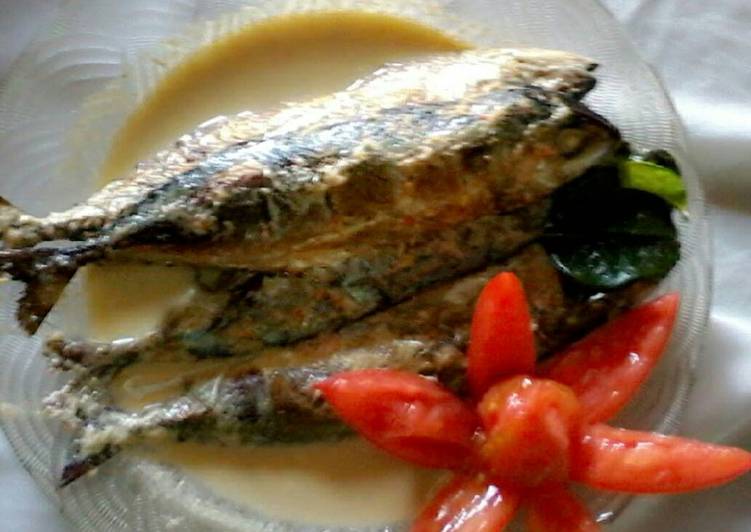 resep makanan Pecel ikan laut