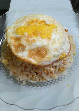 Nasi goreng telur