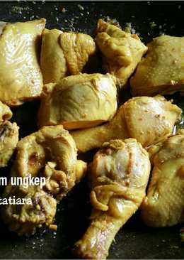 AYAM ungkep