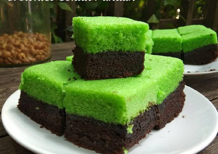 cara membuat Brownies Kukus Coklat Pandan