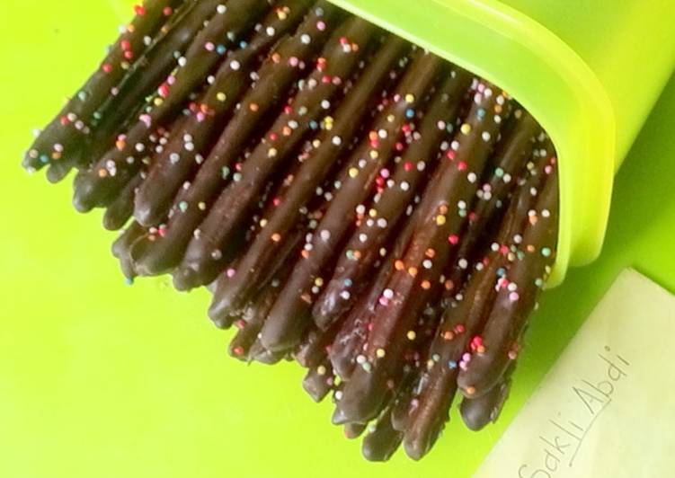 Resep Chocolate stick- homamade pocky Karya Sakli Abdi