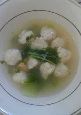 SOP baso Ikan bawal wth sawi putih