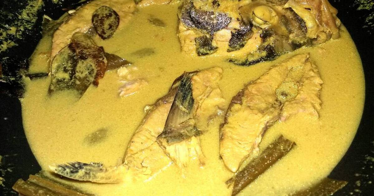 Resep ikan gulai  kuning  ala rm padang  oleh Ika Fitri 