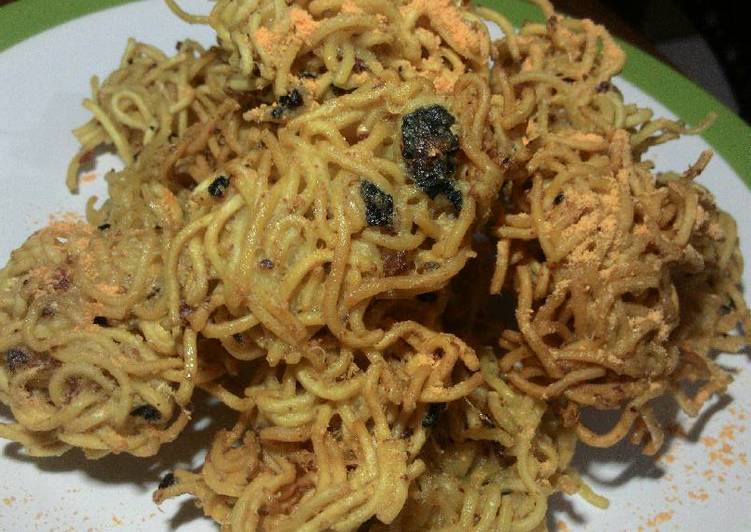 Resep Bola-bola mie kering Dari Afini Mahabas-Bunda Diqya