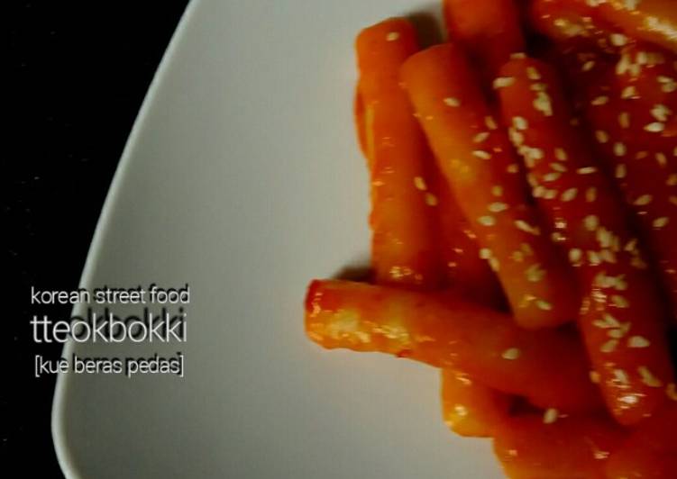 Tteokbokki, kue beras pedas tanpa gochujang