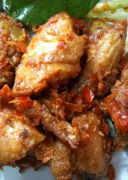 Ayam goreng cabe merah