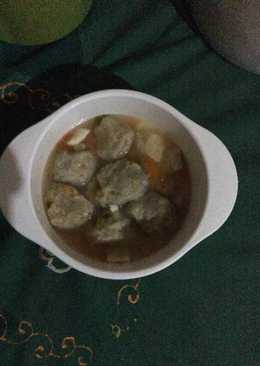 Sop bakso Lele