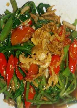 Tumis kangkung ebi