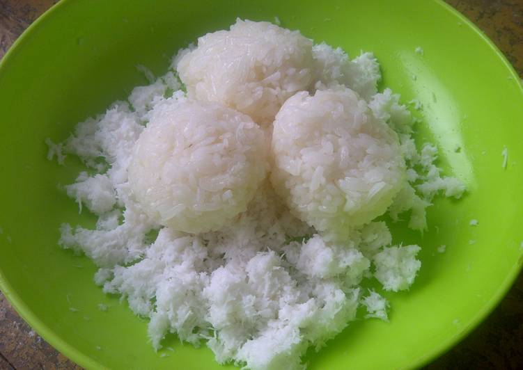 Resep Nasi ketan kelapa/ coconut sticky rice oleh Mamah 