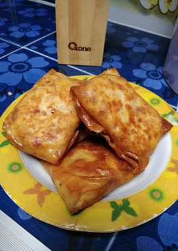 Martabak tahu kornet