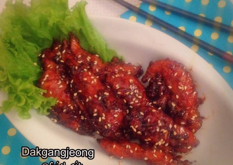 gambar untuk cara membuat Dakgangjeong (ayam goreng krispi ala Korea)