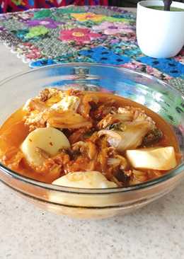 Sup Kimchi tahu telur (masakan rumahan sederhana)