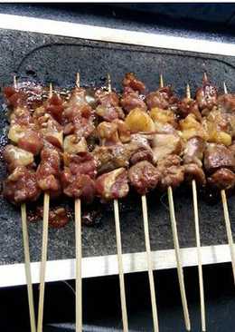 Sate Kambing Lontong