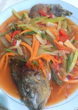 Ikan mas asem manis