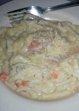 Triple cheese fettuccine carbonara