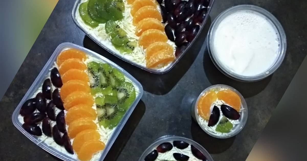 Resep Salad Buah Vla Susu Creamy oleh Ayu Haryadi - Cookpad