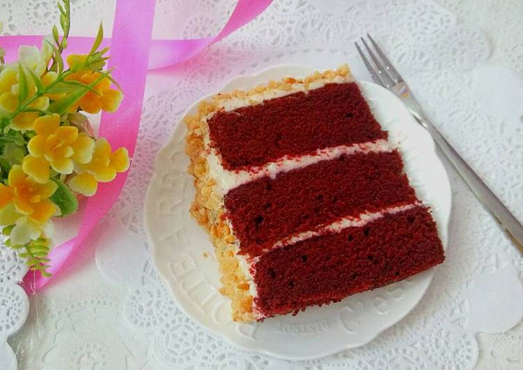 resep makanan Red velvet cake with cream cheese frosting