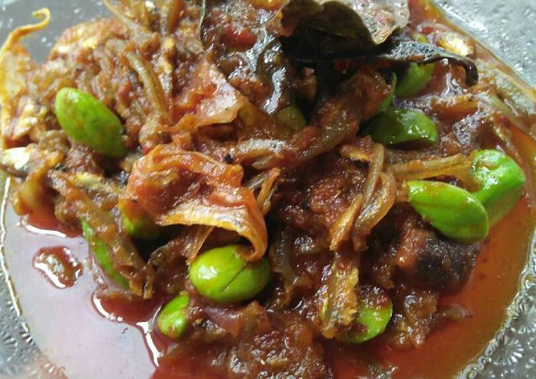 gambar untuk resep Sambal goreng teri petai