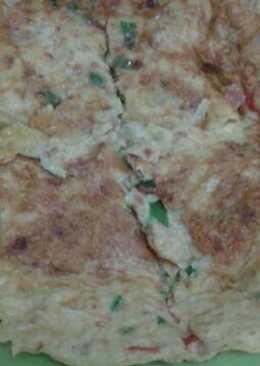Dadar telur campur kornet, kol & daun bawang